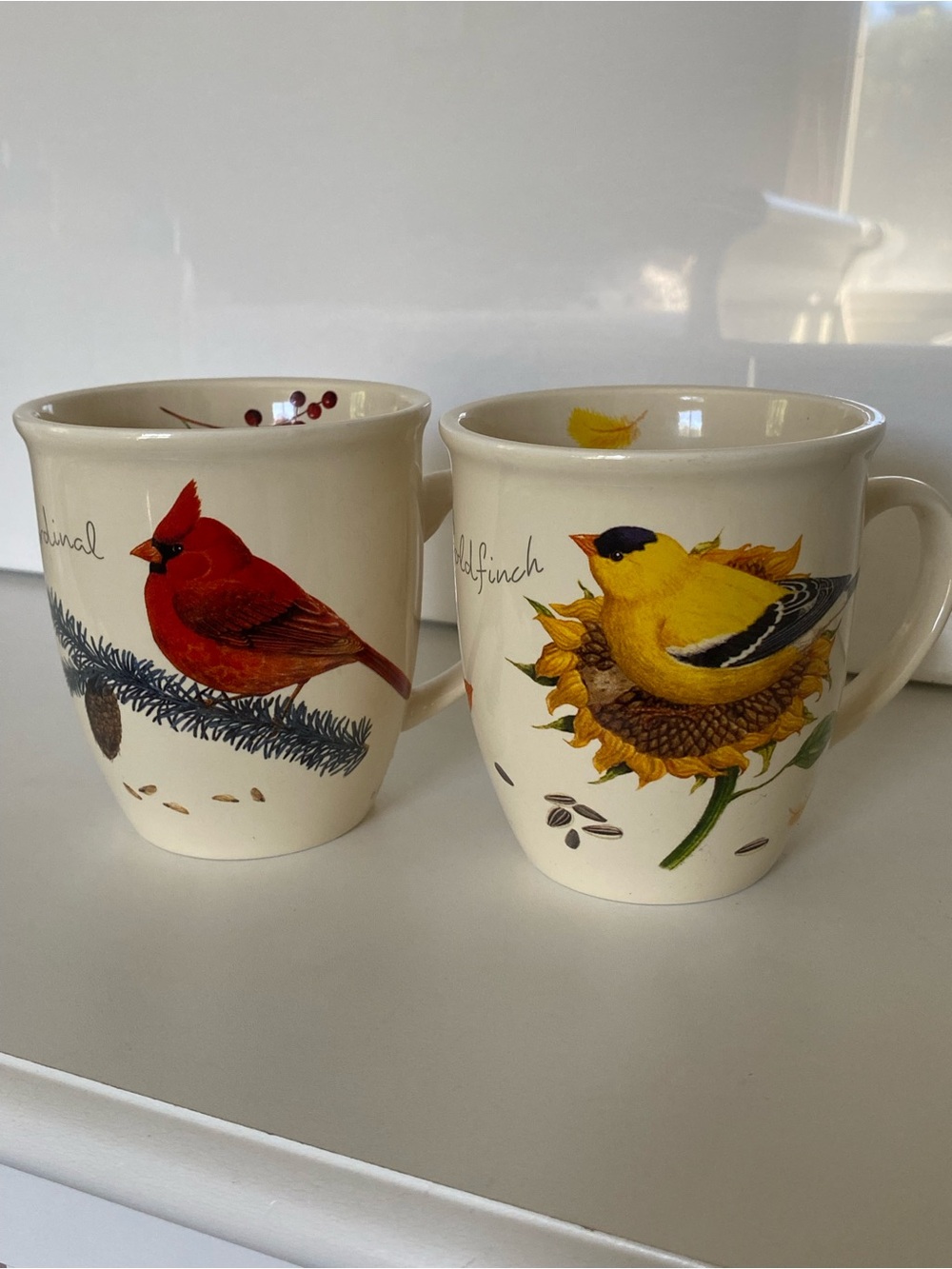 CJ Wildlife American Goldfinch & Cardinal Coffee Mug Ceramic Porcelain 12oz EUC